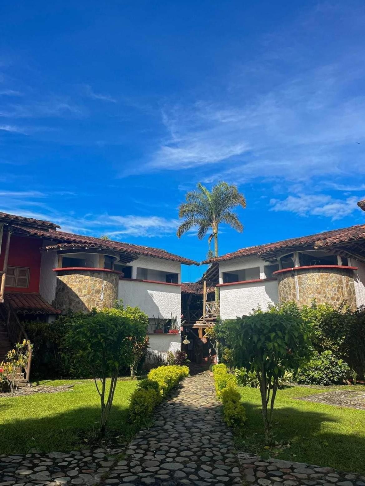 Finca Hotel Palmas Frente A Panaca Quimbaya Esterno foto